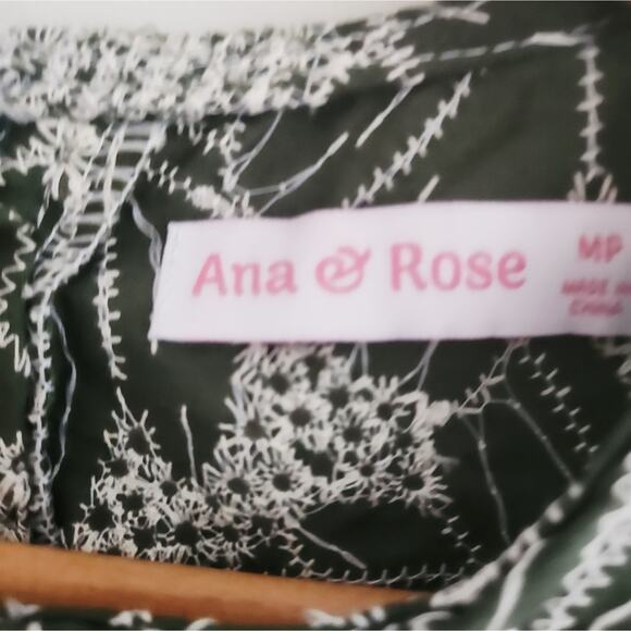 MP New Green Embroidered - Picture 2 of 4